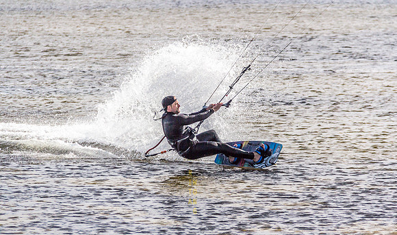 Kitesurfer (2)